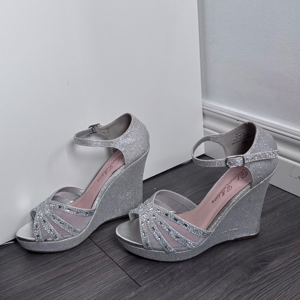 De Blossom Collection Sparkling Silver Wedges